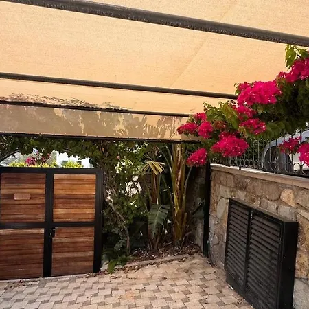 Eissa Villa *